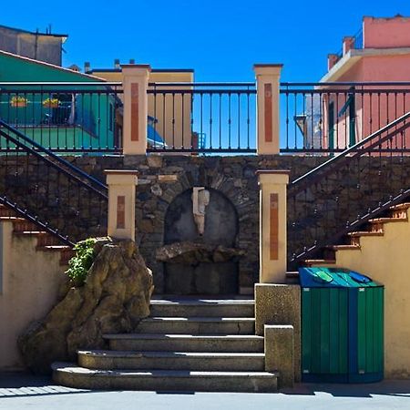 La Casa Del Gallerista Manarola Exterior photo